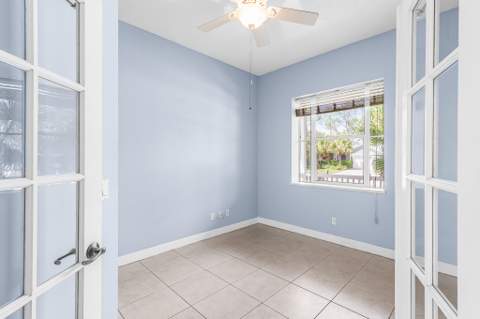 615 NE Canoe Park Circle, Port St. Lucie FL - photo 7 of 38