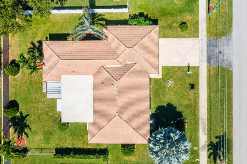 2 bedroom Single Family Residence at 3363 NE 6th Drive, Lake Rogers Isle Unit A, Boca Raton — photo 2
