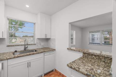 346 Windsor O, West Palm Beach FL - photo 7 of 39