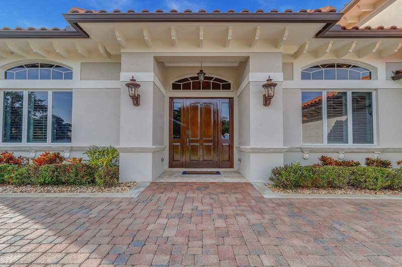 4 bedroom Single Family Residence at 3572 SE Court Drive, Yacht & Country Club Of Stuart, Stuart — photo 4