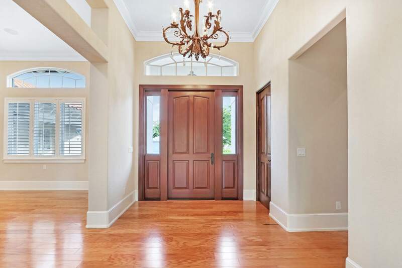 4 bedroom Single Family Residence at 3572 SE Court Drive, Yacht & Country Club Of Stuart, Stuart — photo 5