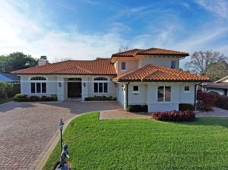 4 bedroom Single Family Residence at 3572 SE Court Drive, Yacht & Country Club Of Stuart, Stuart — photo 2