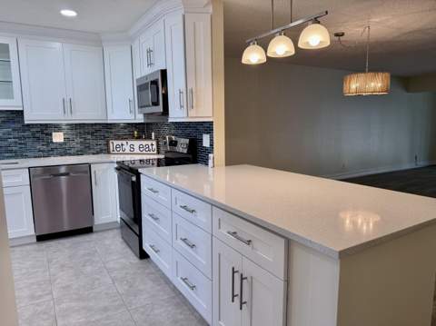 1740 NW 19th Terrace #202, Delray Beach FL - photo 6 of 30