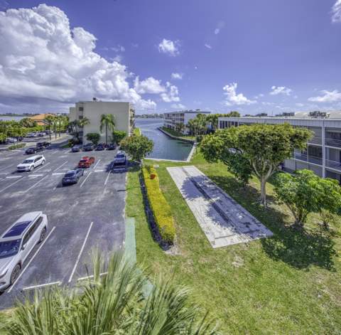 890 N Federal Highway #412, Lantana FL - photo 13 of 46