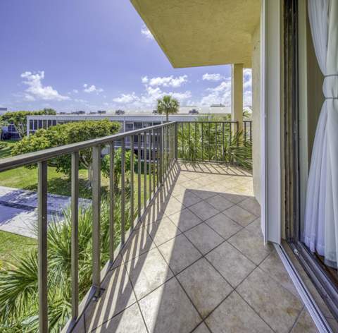 890 N Federal Highway #412, Lantana FL - photo 14 of 46