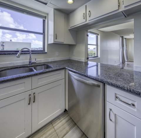 890 N Federal Highway #412, Lantana FL - photo 18 of 46
