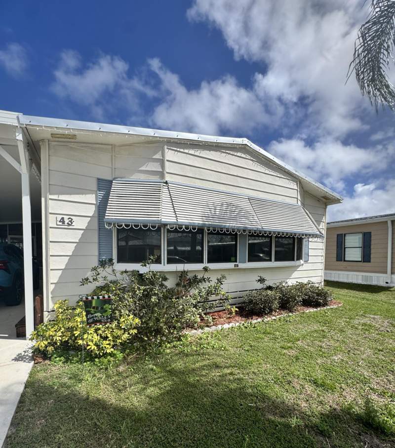 2 bedroom Manufactured Home at 43 Verde Vista, Spanish Lakes Country Club Village, Fort Pierce — photo 2
