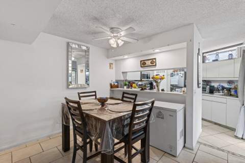 3838 Victoria Drive, West Palm Beach FL - photo 10 of 34