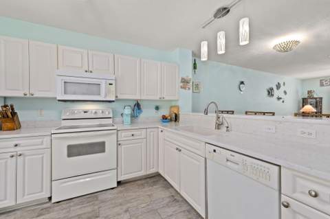 13515 S Indian River Drive #703, Jensen Beach FL - photo 10 of 26