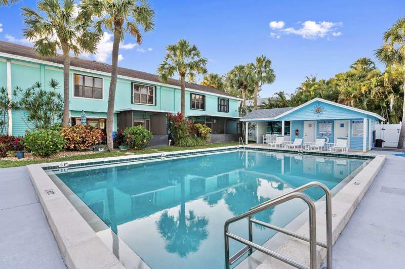 2 bedroom Townhouse at 13515 S Indian River Drive #703, Indian River Landing, Jensen Beach — photo 2