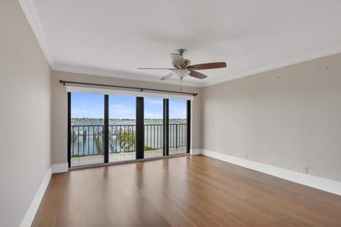 624 SW St. Lucie Crescent #206, Stuart FL - photo 9 of 53
