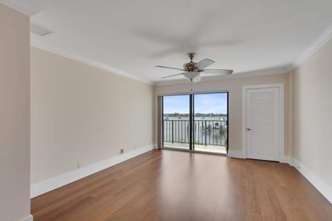 624 SW St. Lucie Crescent #206, Stuart FL - photo 11 of 53