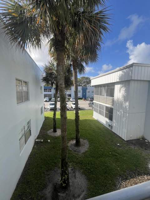 142 Normandy C, Delray Beach FL - photo 6 of 33