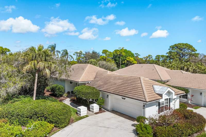 3 bedroom Single Family Residence at 2201 NW Seagrass Drive, Harbour Ridge Yacht & Country Club - Fairway Village, Palm City — photo 2