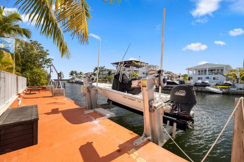 5 bedroom Single Family Residence at 23 S Exuma Road, Ocean Isle Estates (106.0), Key Largo — photo 4