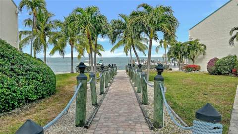 87200 Overseas Highway #V9, Plantation Key FL - photo 10 of 62
