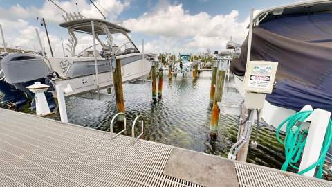 104350 Overseas Highway #A-402 & Boat Slip #7, Key Largo FL - photo 21 of 33