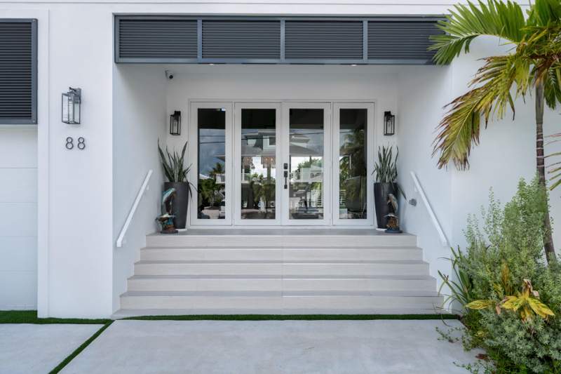 5 bedroom Single Family Residence at 88 W Plaza Del Lago, Port Antigua (74.5), Lower Matecumbe — photo 3