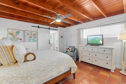 351 5th Street, Key Colony FL - photo 9 of 43