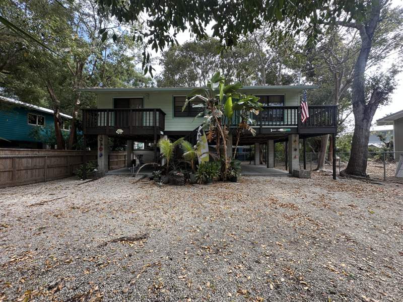2 bedroom Single Family Residence at 760 Musa Drive, Twin Lakes (103.0), Key Largo — photo 2