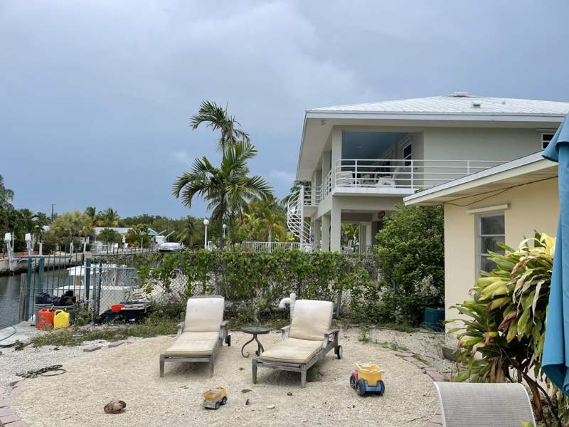 5 bedroom Single Family Residence at 11250 5Th Avenue Gulf Avenue, Key Colony Sub (53.0), Marathon — photo 4
