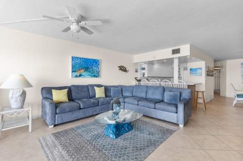 1133 W Ocean Drive #13, Key Colony FL - photo 11 of 47