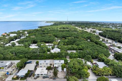 80 Le Grand Drive, Key Largo FL - photo 9 of 45