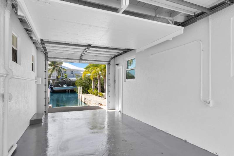 2 bedroom Single Family Residence at 251 Azalea Street, Plant Key Colony (90.0), Plantation Key — photo 5