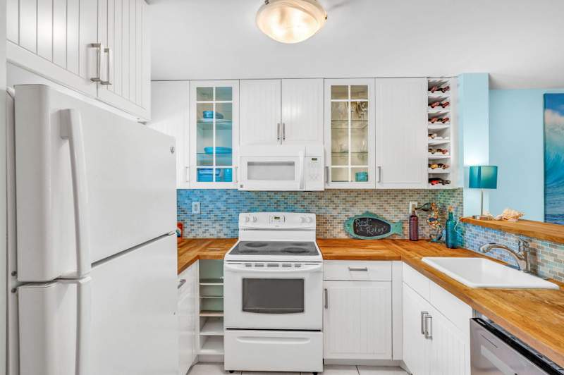 2 bedroom Condominium at 98422 Windward Avenue, Landings of Largo (98.0), Key Largo — photo 3
