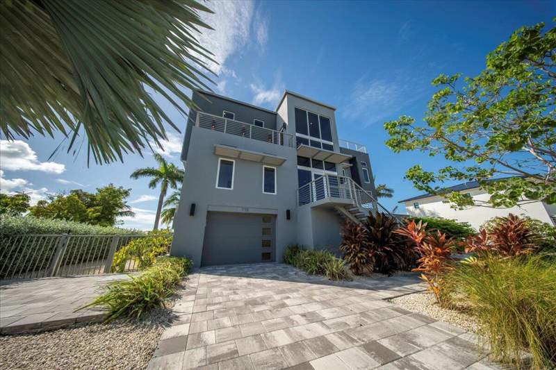3 bedroom Single Family Residence at 118 Avenue E, Coco Plum (54.6), Marathon — photo 4