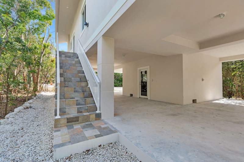 3 bedroom Single Family Residence at 14 Tarpon Avenue, Riviera Village, Rec Amd (104.0), Key Largo — photo 3