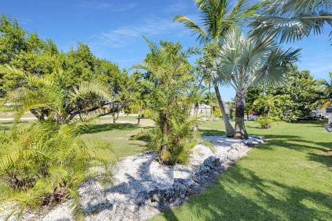 1481 Sugarloaf Boulevard, Sugarloaf Key FL - photo 10 of 53