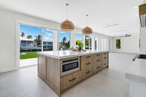 117 Leoni Drive, Plantation Key FL - photo 9 of 109