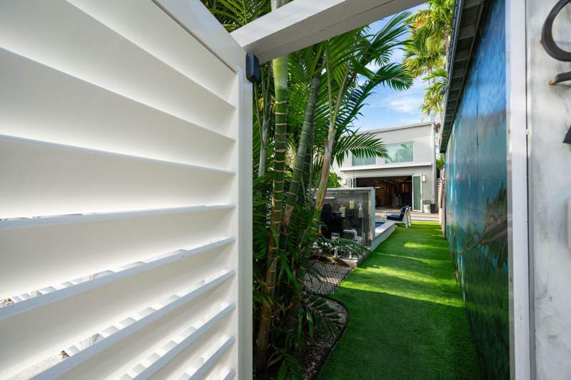 3 bedroom Single Family Residence at 524 Southard Street, Gardens of Key West (1.0), Key West — photo 2