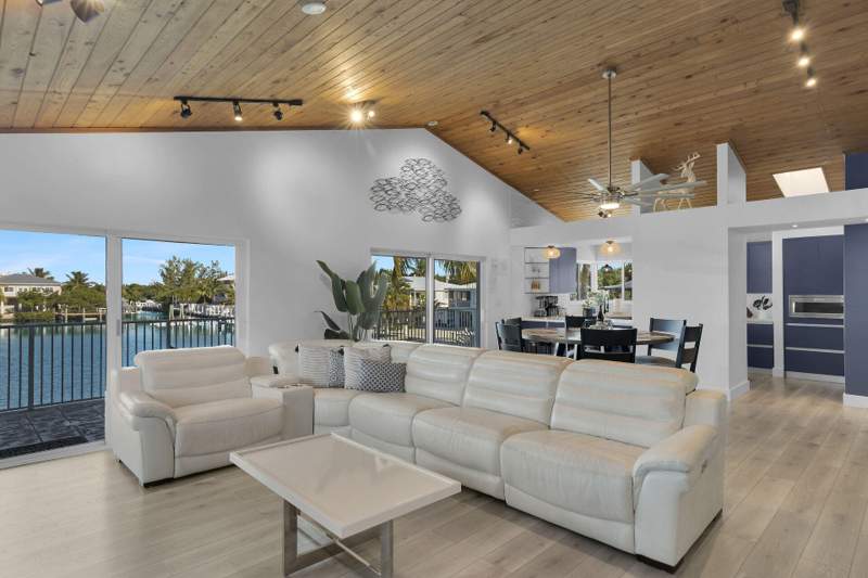4 bedroom Single Family Residence at 123 W Bruce Court, Sea-Air Estates (52.0), Marathon — photo 3