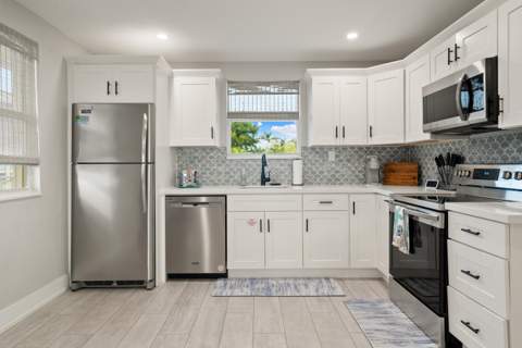 127 Seaside Avenue, Key Largo FL - photo 14 of 50