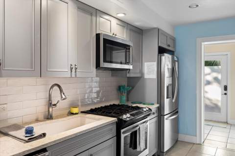 293 96Th Street Ocean, Marathon FL - photo 15 of 45
