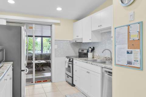 171 10Th Street, Key Colony FL - photo 23 of 56