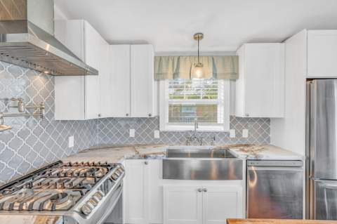 420 W Indies Drive, Ramrod Key FL - photo 10 of 43