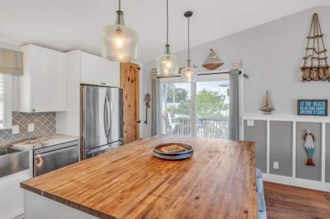 420 W Indies Drive, Ramrod Key FL - photo 11 of 43