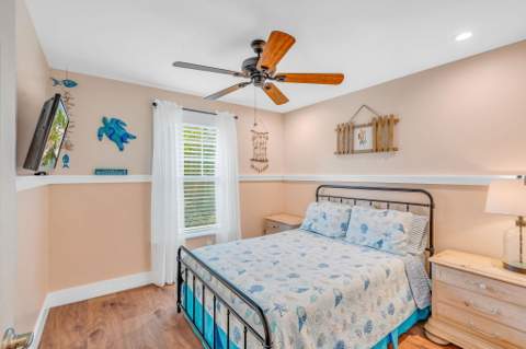 420 W Indies Drive, Ramrod Key FL - photo 18 of 43