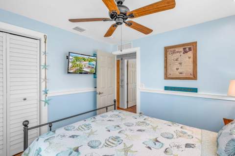420 W Indies Drive, Ramrod Key FL - photo 21 of 43