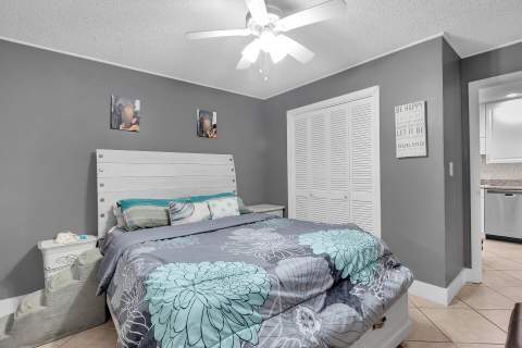 427 89Th Street Ocean, Marathon FL - photo 18 of 33