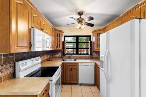 2914 Fogarty Avenue, Key West FL - photo 8 of 44
