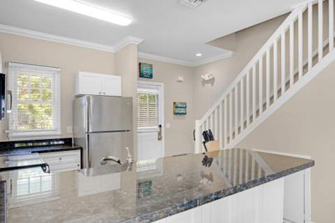 7075 Hawks Cay Boulevard, Duck Key FL - photo 22 of 54
