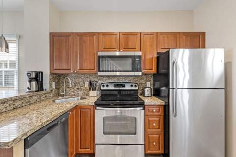 5086 Sunset Village Drive, Duck Key FL - photo 8 of 54