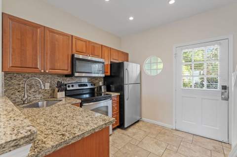 5086 Sunset Village Drive, Duck Key FL - photo 10 of 54