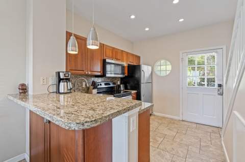 5086 Sunset Village Drive, Duck Key FL - photo 11 of 54