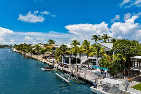 362 E Seaview Drive, Duck Key FL - photo 7 of 63