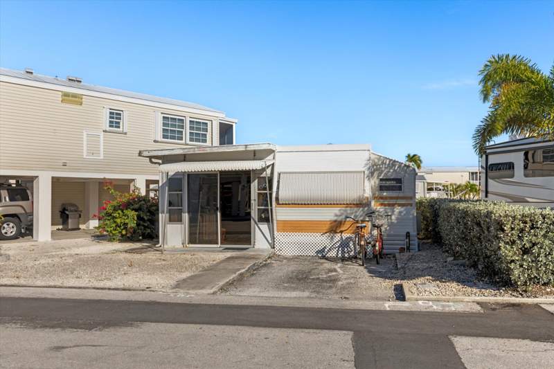2 bedroom Mobile Home at 701 Spanish Main Drive #566, Venture Out (23.0), Cudjoe Key — photo 2